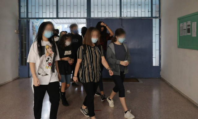 Κρούσματα σήμερα: Φόβοι για «μαύρο» ρεκόρ θανάτων - Θα σπάσει ξανά το φράγμα των 3.000;