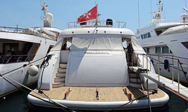 Κουτσολιούτσοι: Πήραν σκάφος με λεφτά άλλων και ήθελαν να το πουλήσουν