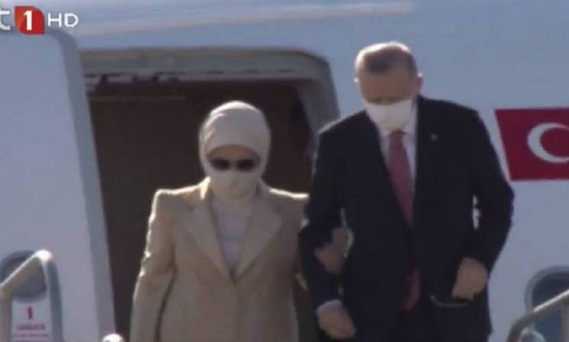 Προκλητικό σόου Ερντογάν στα Κατεχόμενα - Πήγε για πικνίκ στα Βαρώσια με τον Τατάρ!