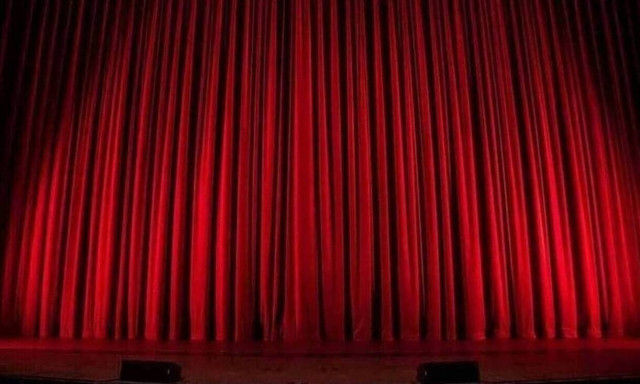 Απίστευτο περιστατικό! Πασίγνωστη Ελληνίδα ηθοποιός ξέχασε στο σούπερ μάρκετ την κόρη της