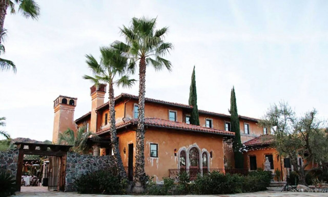 Μπορείς να νοικιάσεις το σπίτι του Bachelor στο Airbnb