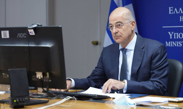 FM Dendias returns to foreign ministry after precautionary quarantine