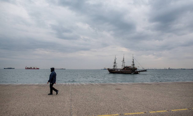 Καιρός σήμερα: Συννεφιασμένη η Δευτέρα - Πλησιάζει το νέο κύμα κακοκαιρίας