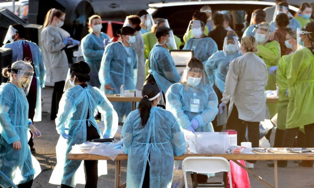 Κορονοϊός: Οι ΗΠΑ ξεπέρασαν το όριο των 11 εκατ. κρουσμάτων - Πάνω από 246.000 οι νεκροί