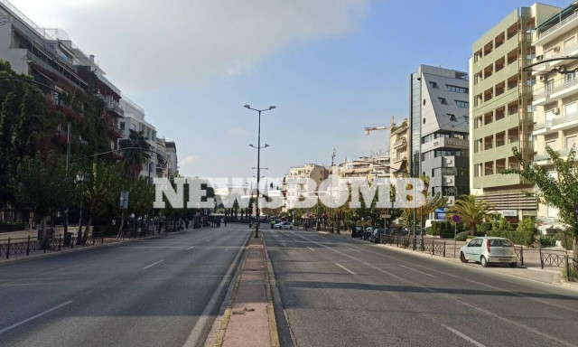 Πολυτεχνείο: Προσοχή! Ποιοι δρόμοι είναι κλειστοί - Κατέβασε ρολά και το Μετρό