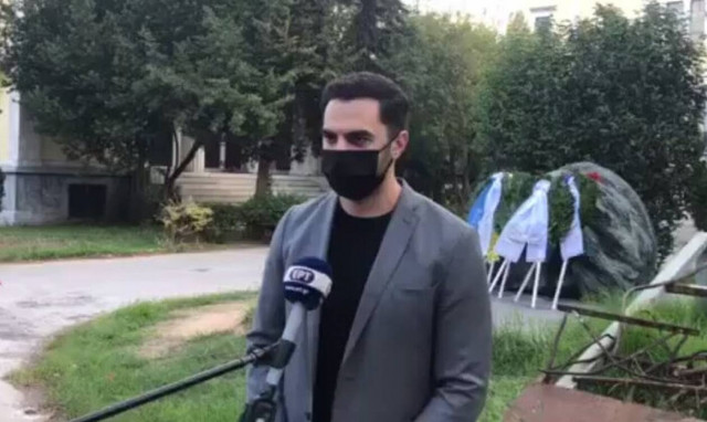 Πολυτεχνείο: Κατάθεση στεφάνου από αντιπροσωπεία του ΚΙΝΑΛ