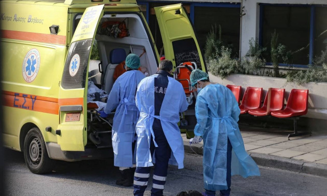 Κορονοϊός: Θρήνος σε όλη τη χώρα - Άλλοι 22 νεκροί σε λίγες ώρες στην Ελλάδα