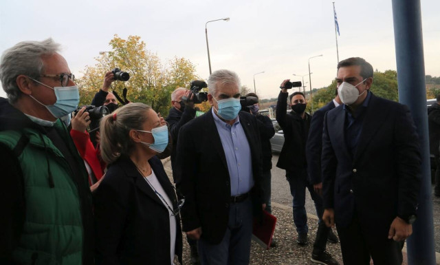 Tsipras: Unfortunate that government ideologically opposed to state-run health is managing pandemic