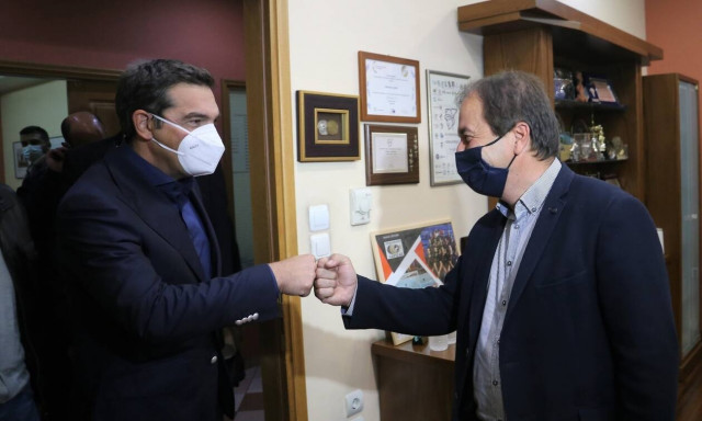 Αλέξης Τσίπρας: Να δοθούν laptop στους μαθητές για την τηλεκπαίδευση 