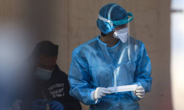 Κρούσματα σήμερα: Τρόμος με την κατάσταση στις ΜΕΘ - «Κόκκινος» συναγερμός σε όλη την Ελλάδα