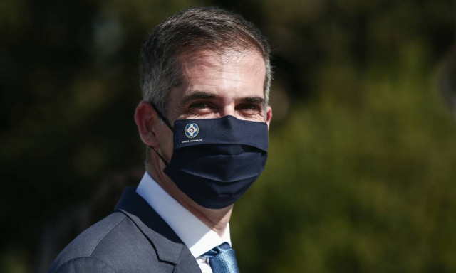 Την παραίτηση της Αλεξίας Έβερτ ζήτησε ο Κώστας Μπακογιάννης