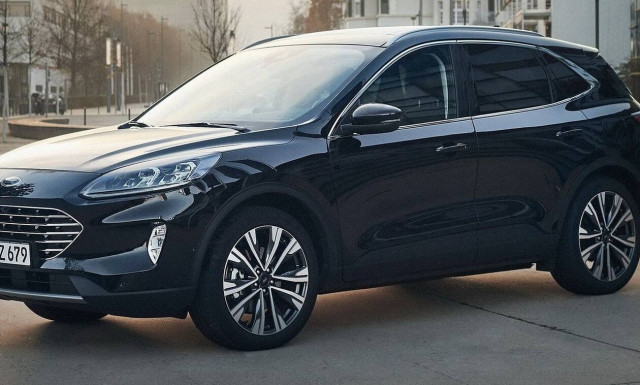 Tο Ford Kuga γίνεται και κλασικό υβριδικό με 190 ίππους και 1.000 χιλιόμετρα αυτονομία