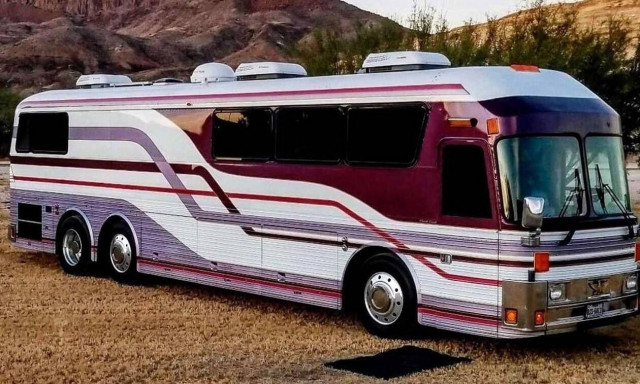 Γιατί αυτό το λεωφορείο με τις μωβ πινελιές έχει ιδιαίτερη αξία;