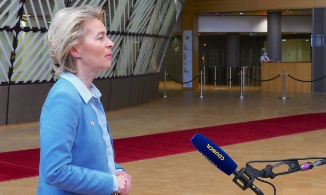 Ούρσουλα Φον Ντερ Λάιεν: Η ΕΕ υπέγραψε ένα ακόμη συμβόλαιο για εμβόλιο κατά του κορονοϊού