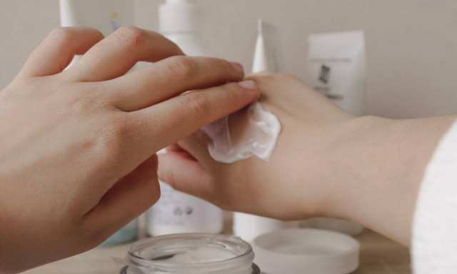 5 κρέμες χεριών για βαθιά ενυδάτωση και θρέψη