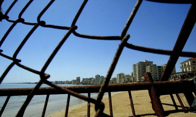 Βαρώσια: Εκεί που σταμάτησαν τα ρολόγια - Εικόνες ντροπής και οργής (vids+pics)