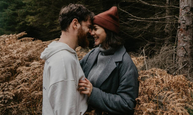 Γιατί όταν ήμαστε σε σχέση έχουμε περισσότερες κατακτήσεις;