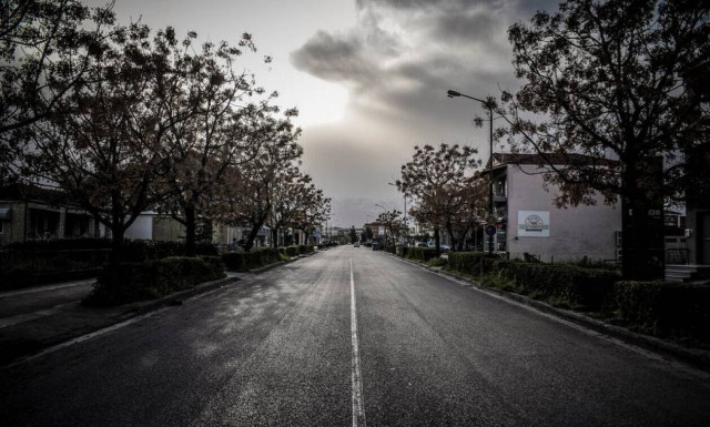 Καιρός: «Παγωμένο» Σαββατοκύριακο - Σε ποιες περιοχές θα βρέξει (χάρτες)