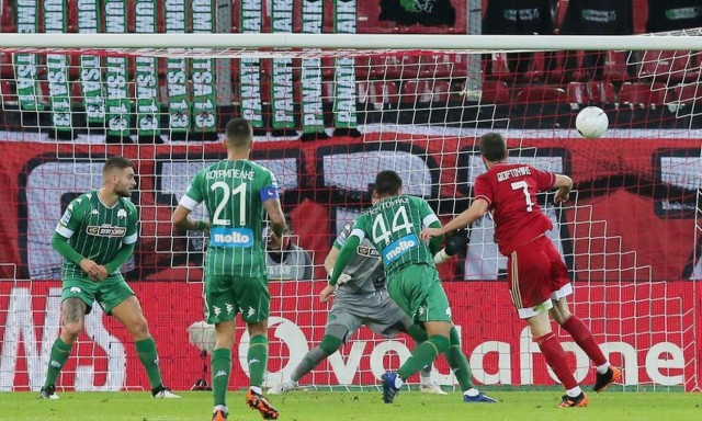 Ολυμπιακός – Παναθηναϊκός: «Ερυθρόλευκο» προβάδισμα με Φορτούνη στο ημίχρονο (vid)