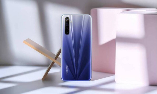 Black Friday: Πώς θα αποκτήσουμε τα πιο tech smartphones σε τιμή κάτω από 200 ευρώ