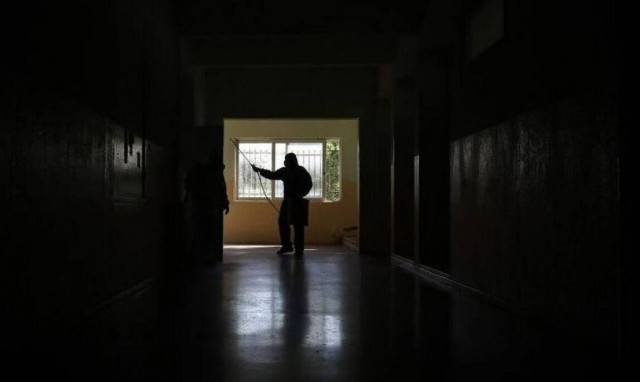 Κορονοϊός: Δείτε το Νο1 τρόπο μετάδοσης - Τι πρέπει να κάνετε για να προστατευτείτε 