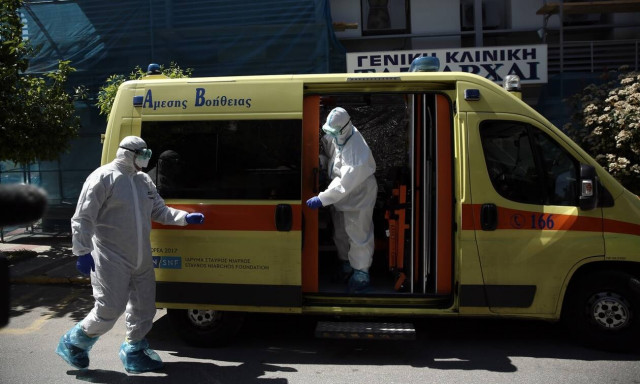 Κρούσματα σήμερα: Νέο αρνητικό ρεκόρ με 540 διασωληνωμένους, 103 νεκρούς και 1498 νέες μολύνσεις