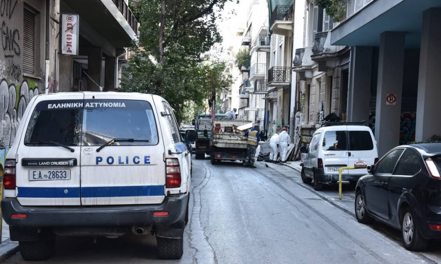 Αστυνομική επιχείρηση σε κτήριο στα Εξάρχεια (pics)