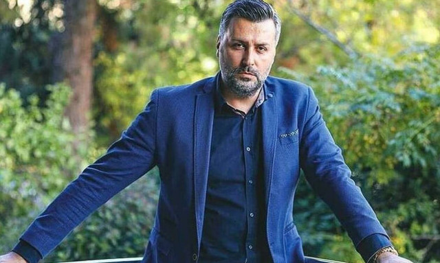 Συγκινεί ο Γιάννης Καλλιάνος: «Ο Θεός να βοηθήσει να γίνει γρήγορα καλά ο πατέρας μου»