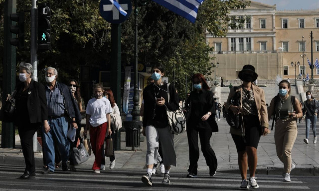 Κρούσματα σήμερα: Αγωνία για τους αριθμούς – Φόβοι για τριψήφιο αριθμό θανάτων και πάλι