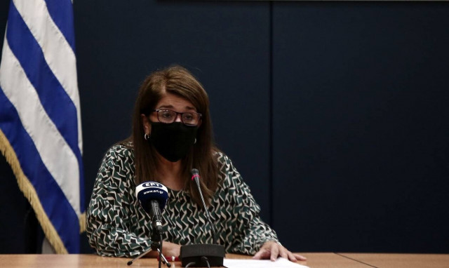 Κρούσματα σήμερα: Τι φοβούνται οι ειδικοί; Τη ραγδαία αύξηση θανάτων και διασωληνώσεων