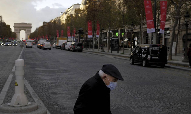 Κορονοϊός: Με ποια μέτρα θα γιορτάσουν οι χώρες της Ευρώπης τα Χριστούγεννα