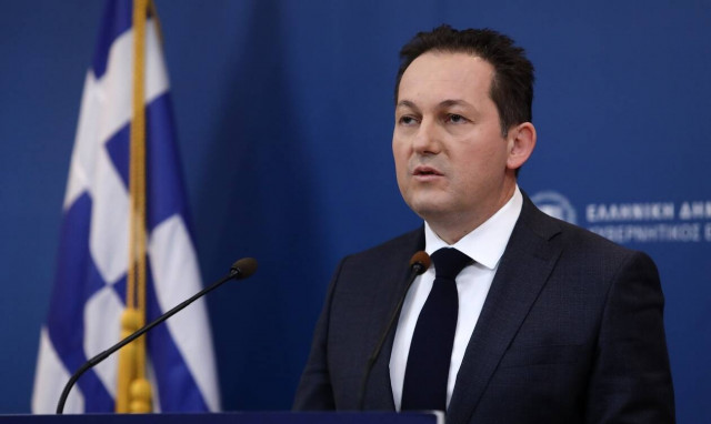 Πέτσας: Η εξάπλωση του κορονοϊού συντηρείται στους κόλπους των οικογενειών