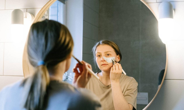 Κι όμως! Υπάρχουν τρόποι να μειώσεις αισθητά τις ρυτίδες στα μάτια