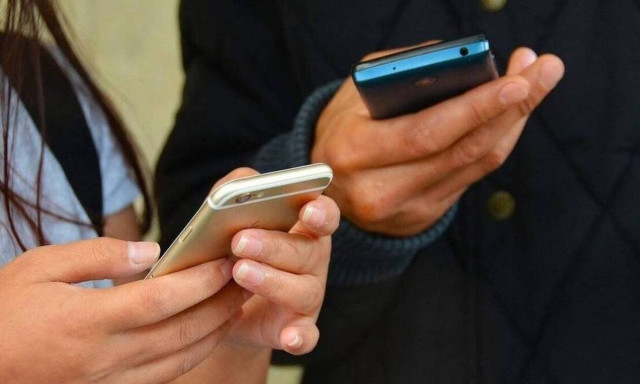 SMS 13033: Οι κωδικοί και όσα πρέπει να ξέρετε για τις μετακινήσεις