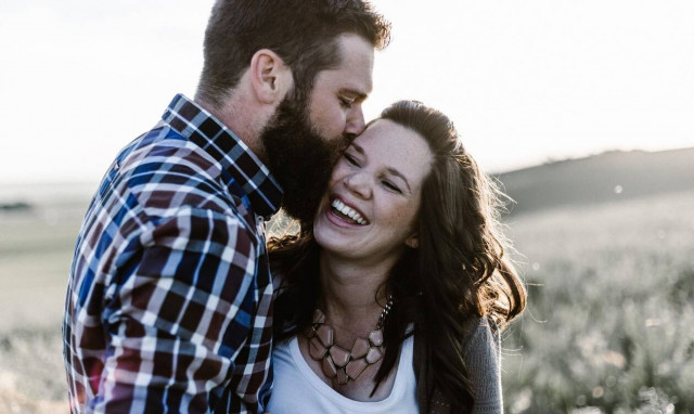 Τα δύο είδη σχέσεων που επηρεάζονται αρνητικά από την πανδημία