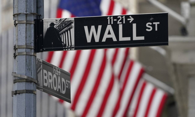 Με κέρδη άνοιξε η εβδομάδα στη Wall Street - Κοντά σε υψηλό τριών μηνών το πετρέλαιο