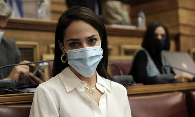 Δόμνα Μιχαηλίδου στο Newsbomb.gr: Ακατάσχετα και αφορολόγητα όλα τα επιδόματα