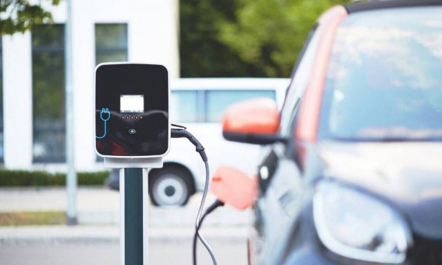 Ηλεκτροκίνηση: Οι τέσσερις άξονες του σχεδίου δράσης του υπουργείου