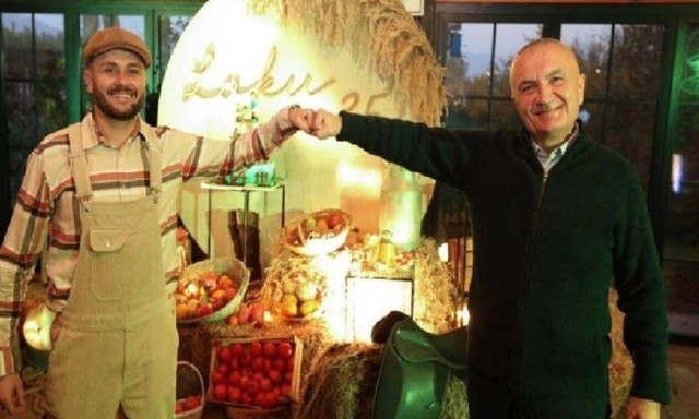 Χαμός με «κορονοπάρτι» στην Αλβανία - Πρωταγωνιστής ο Πρόεδρος της χώρας (vid)