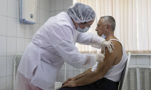 Εμβόλιο Sputnik V: Πάνω από 95% η αποτελεσματικότητα 42 ημέρες μετά την πρώτη δόση