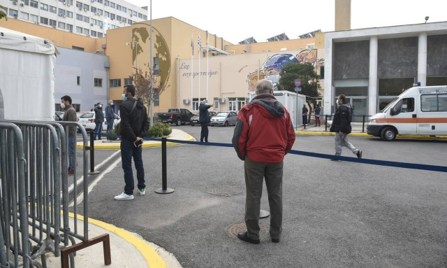 Μοντέλο ΑΠΘ: Τόσα κρούσματα θα έχουμε στην Ελλάδα στις 15 Δεκεμβρίου