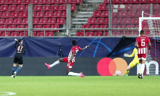 Champions League – Ολυμπιακός: Δεν άντεξε στην πίεση της Μάντσεστερ Σίτι – Δείτε το γκολ