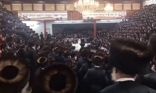 Κορονοϊός: Αδιανόητες εικόνες σε γάμο με 7.000 καλεσμένους εν μέσω πανδημίας (video)