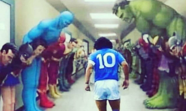 Ντιέγκο Μαραντόνα: Συγκλονιστικά σκίτσα και βίντεο για τον θάνατό του (vids+pics)