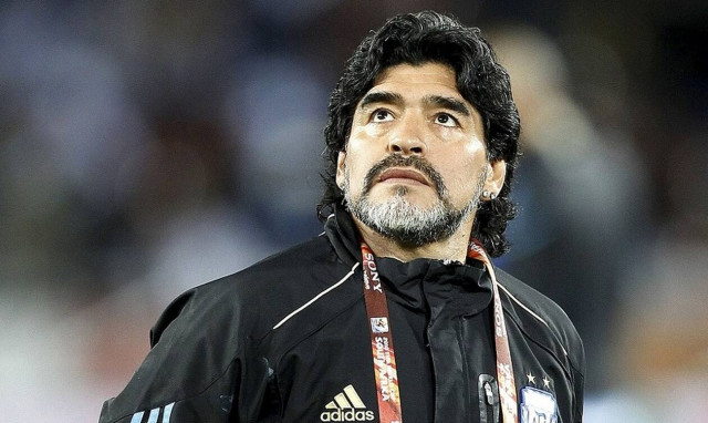 Europa League - ΠΑΟΚ: Με μαύρα περιβραχιόνια για τον Ντιέγκο Μαραντόνα