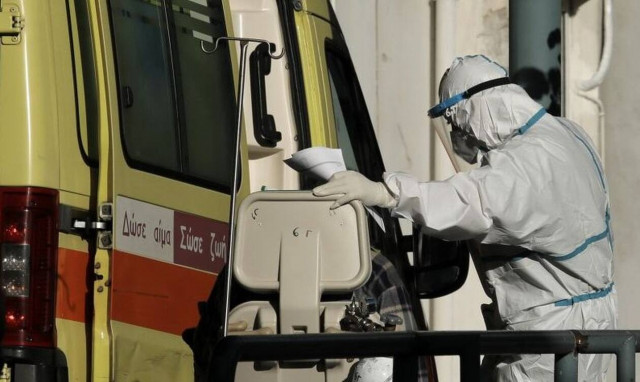 Κορονοϊός: Φονικός Νοέμβριος – Πάνω από 1.300 θάνατοι σε 26 ημέρες στην Ελλάδα