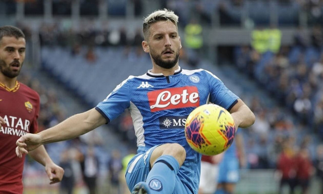 Ντιέγκο Μαραντόνα: Η συγκλονιστική συγγνώμη του Μέρτενς στον «Θεό» (photos)