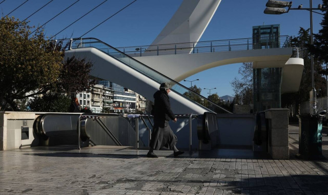 Athens metro on strike, tram on work stoppage, buses & trolleys to run as usual
