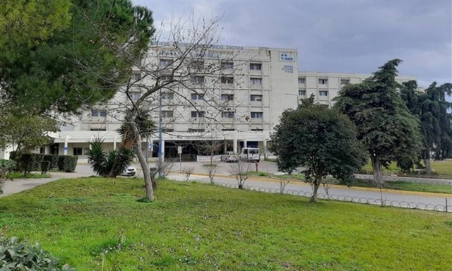 Πανικός στο νοσοκομείο Πατρών: 16χρονη βρέθηκε θετική στον κορονοϊό μετά τον τοκετό