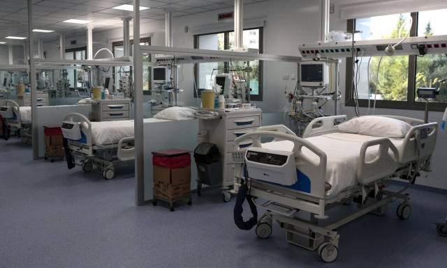 Κρούσματα σήμερα: 2.013 νέα - Στους 101 οι θάνατοι, στους 607 οι διασωληνωμένοι την Παρασκευή 27/11